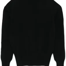 Свитер с высоким воротником