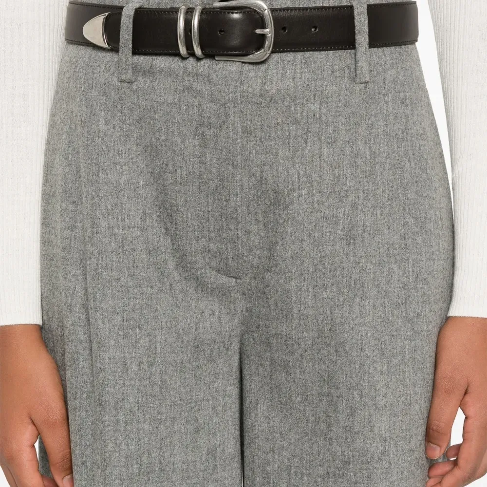 Брюки широкого кроя