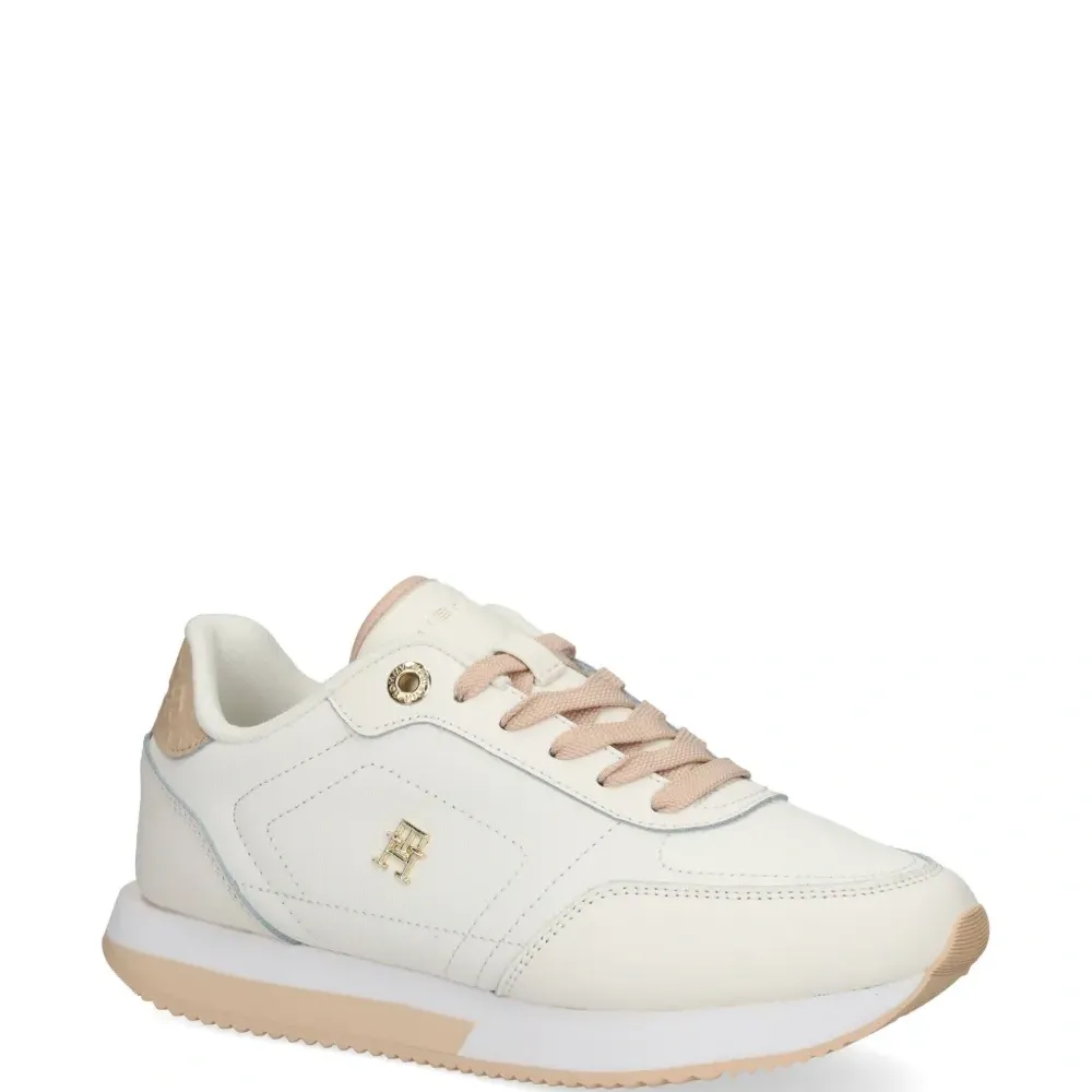 Кожаные кроссовки