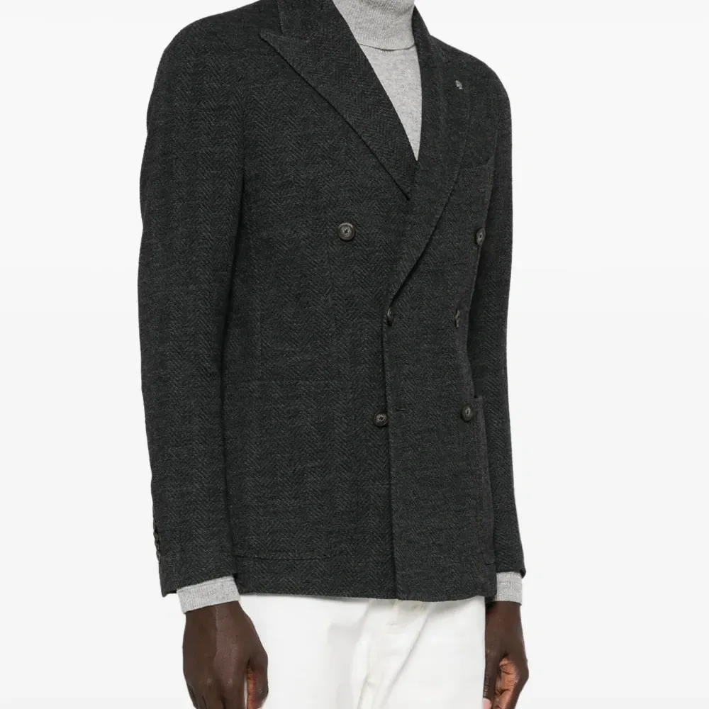 Пиджак с узором в елочку