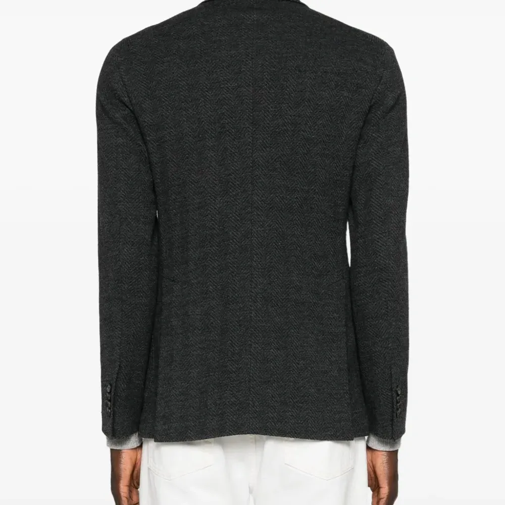 Пиджак с узором в елочку