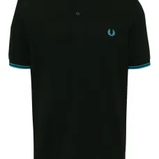 Футболка с вышитым логотипом Футболка с вышитым логотипом