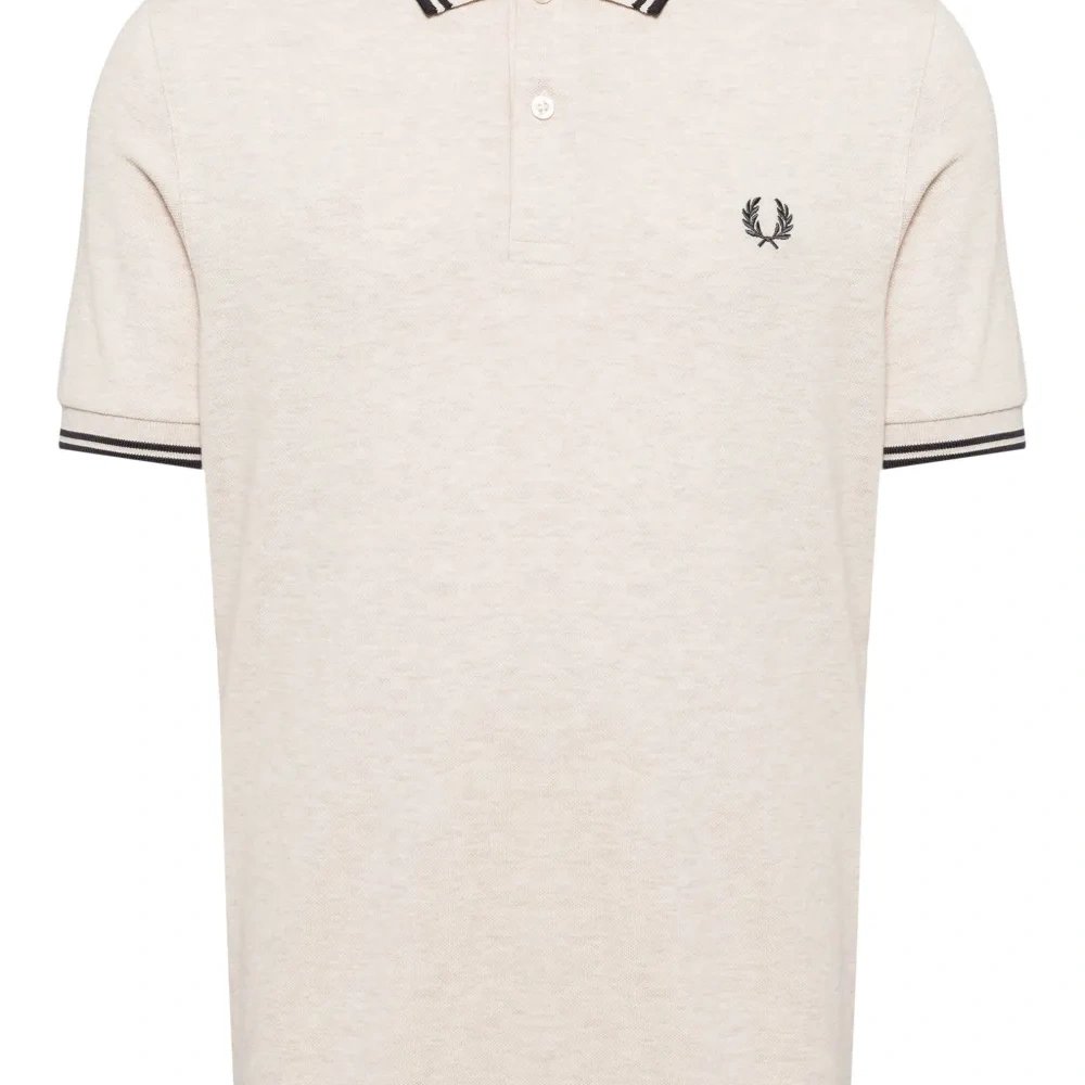 Рубашка поло с вышитым логотипом