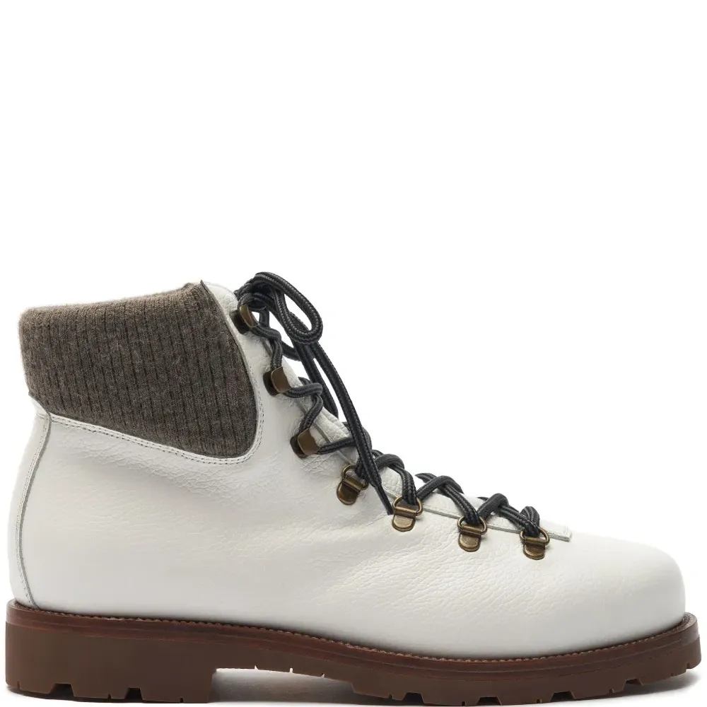 Ботинки на шнуровке