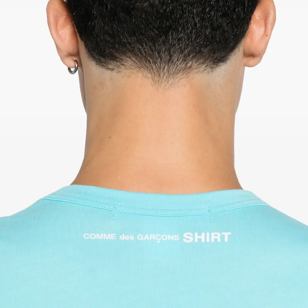 Футболка с логотипом