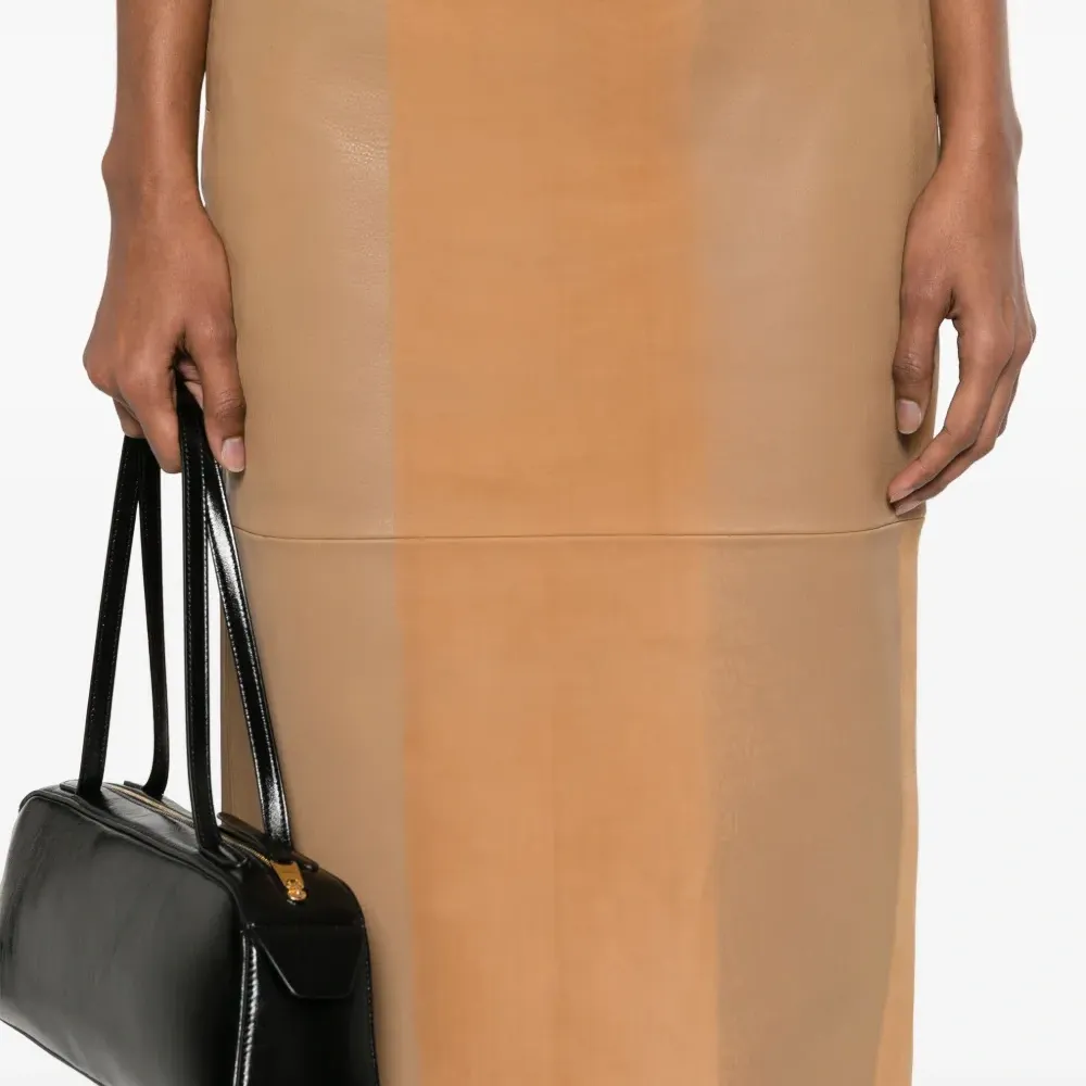 Кожаная юбка миди Кожаная юбка миди