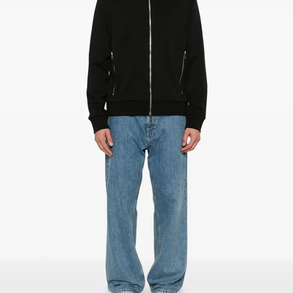 Толстовка на молнии