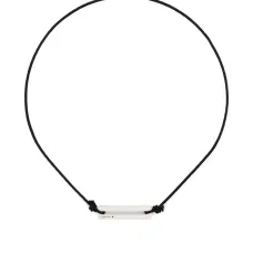 Лакированный браслет из шнура Лакированный браслет из шнура