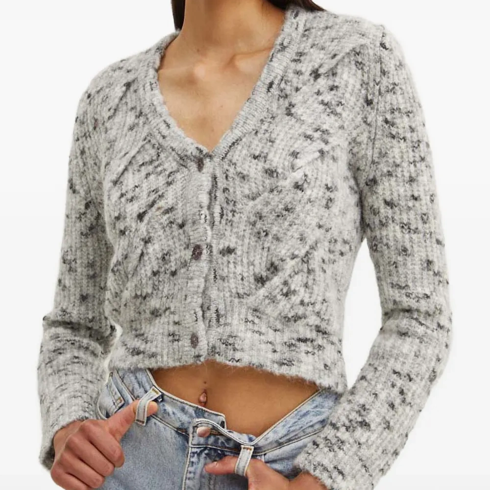 Кардиган на пуговицах