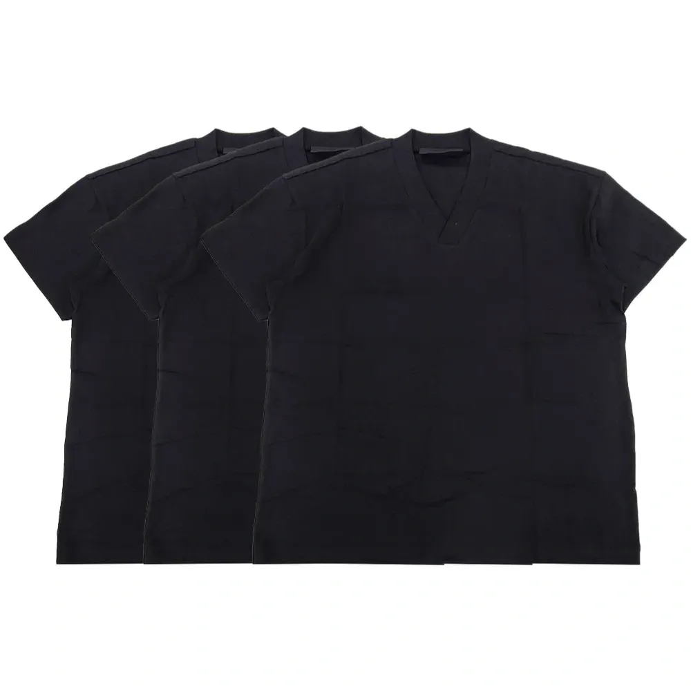 Комплект из трех футболок с V-образным вырезом