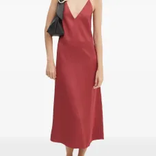 Платье с V-образным вырезом и оборками