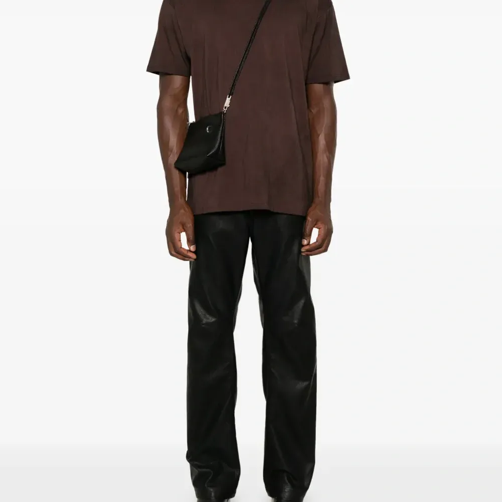 Футболка с мраморным эффектом