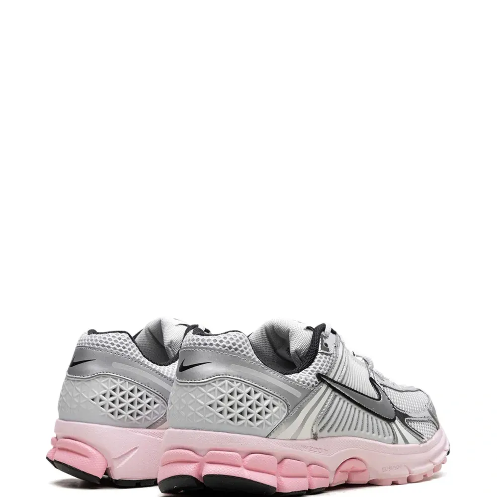 Кроссовки Zoom Vomero 5 Pink