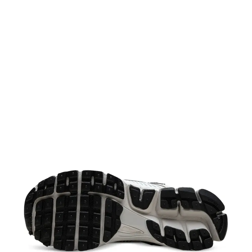 Кроссовки Zoom Vomero 5 Light Silver/Chrome Кроссовки Zoom Vomero 5 Light Silver/Chrome