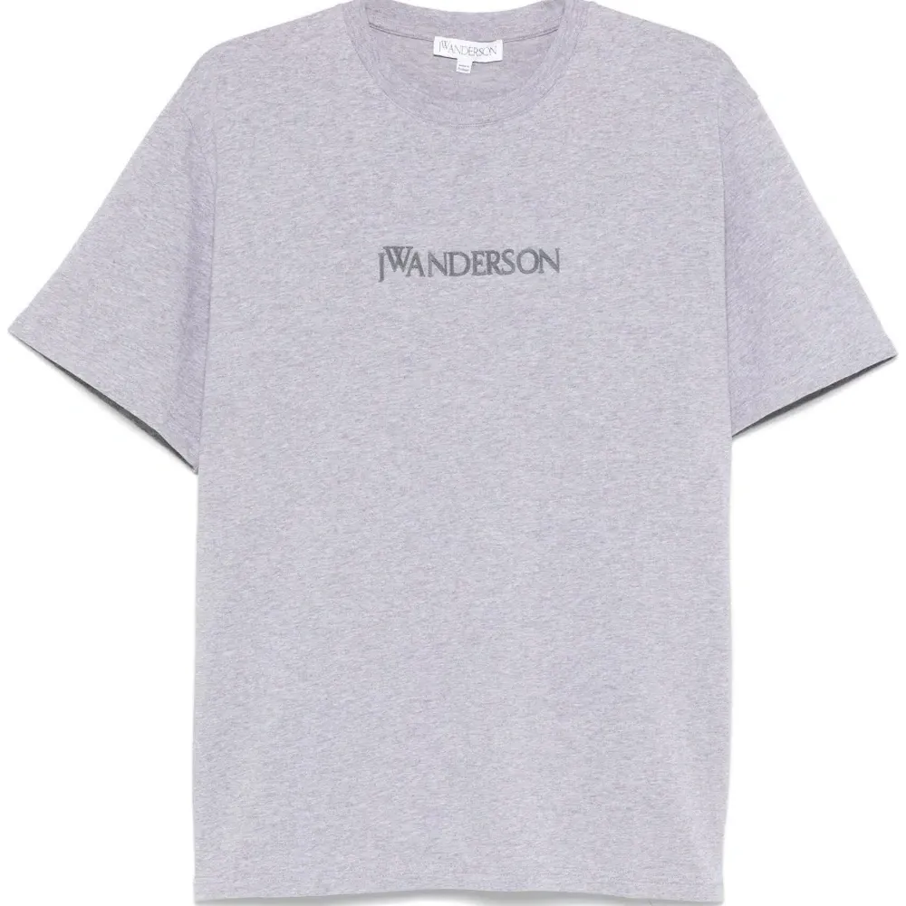 Футболка с логотипом