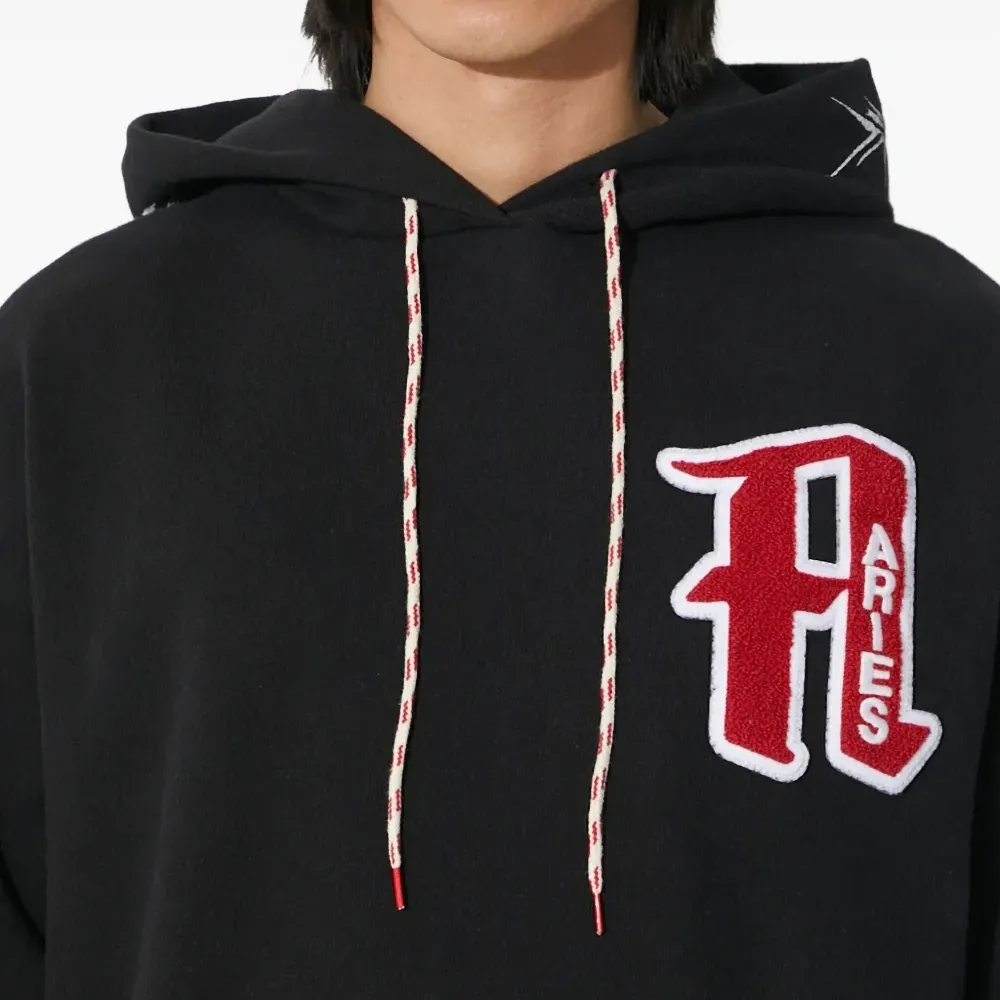 Худи с вышивкой