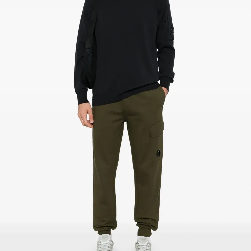 Спортивные брюки карго с декором Lens