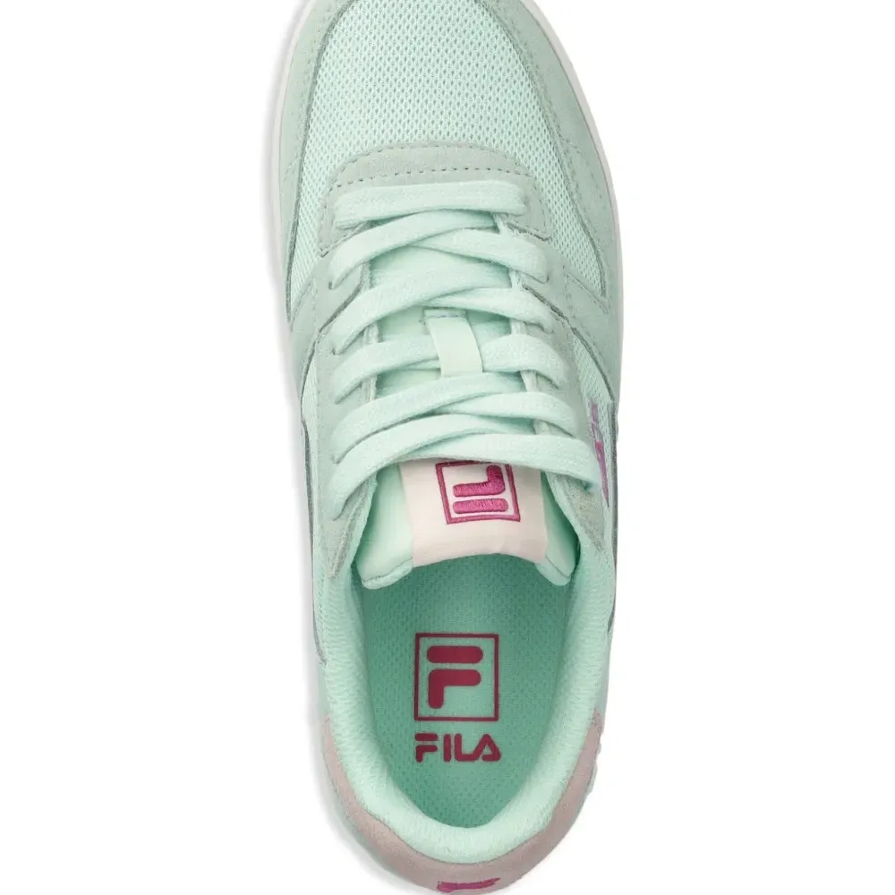 Кеды с нашивкой-логотипом