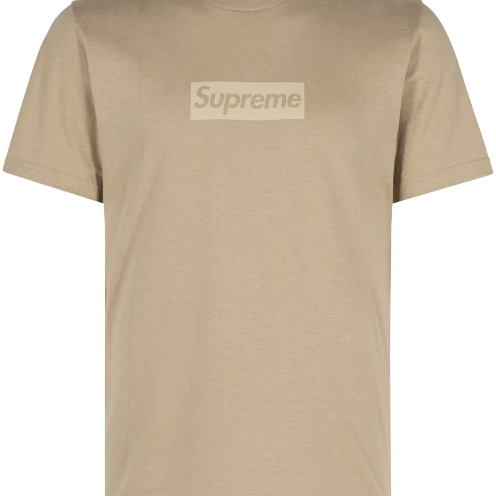 Футболка Box Logo