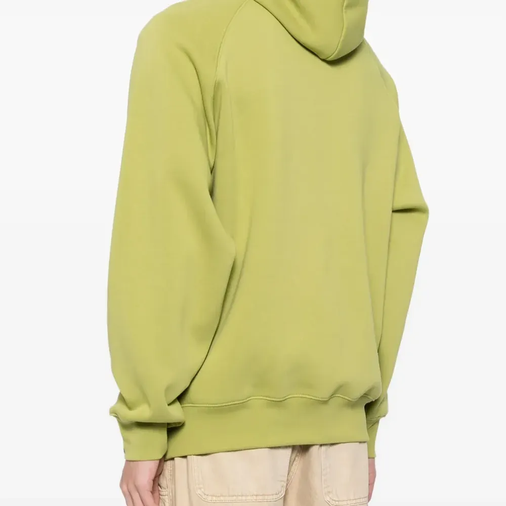 Худи с нашивкой-логотипом