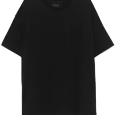 Футболка с тисненым логотипом