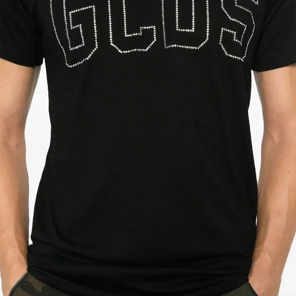 Футболка с логотипом