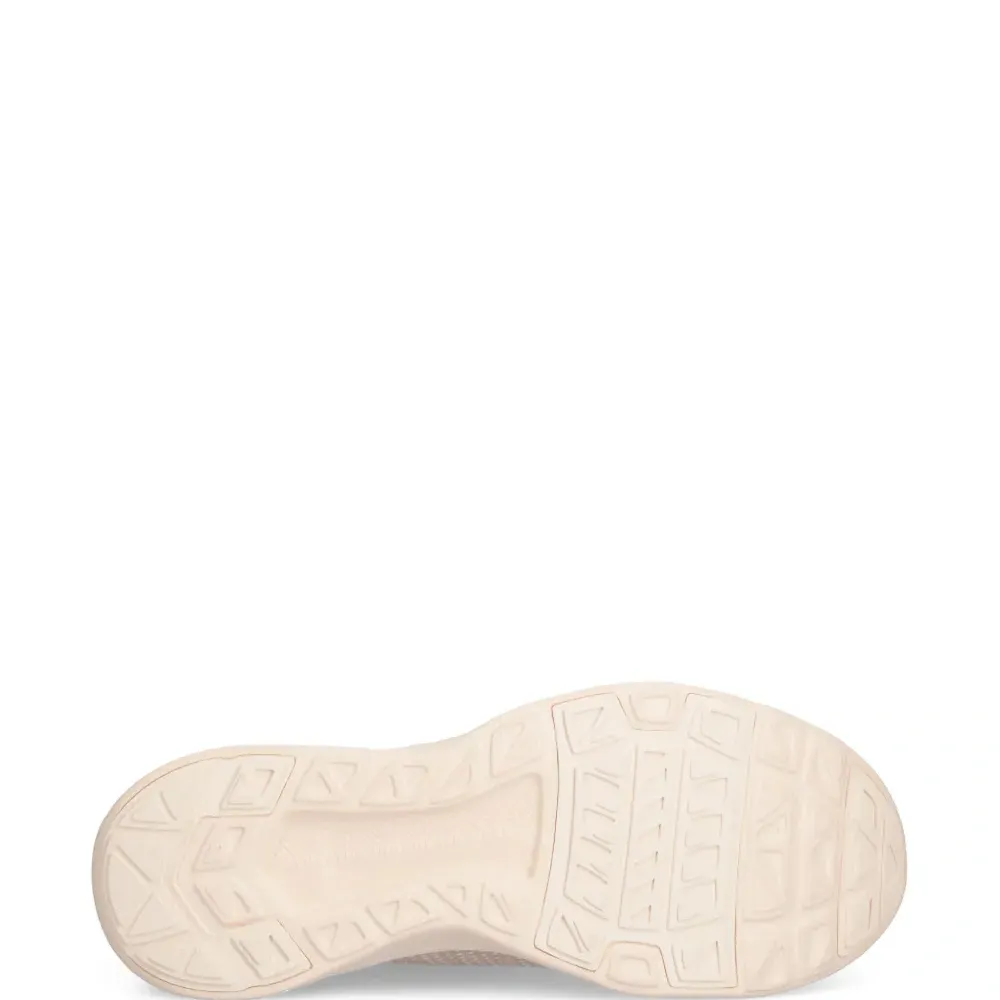 Кроссовки с сетчатыми вставками