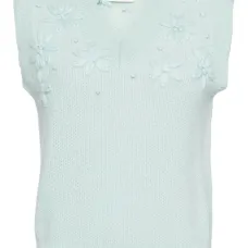 Жилет с цветочной вышивкой