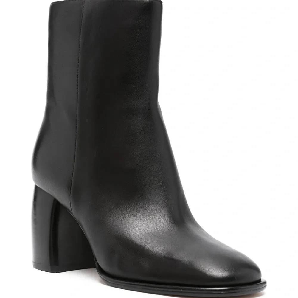 Ботильоны на каблуке