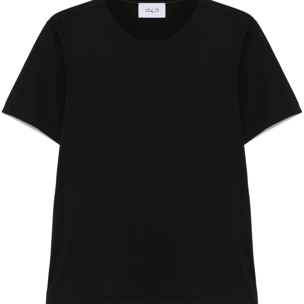 Футболка с круглым вырезом