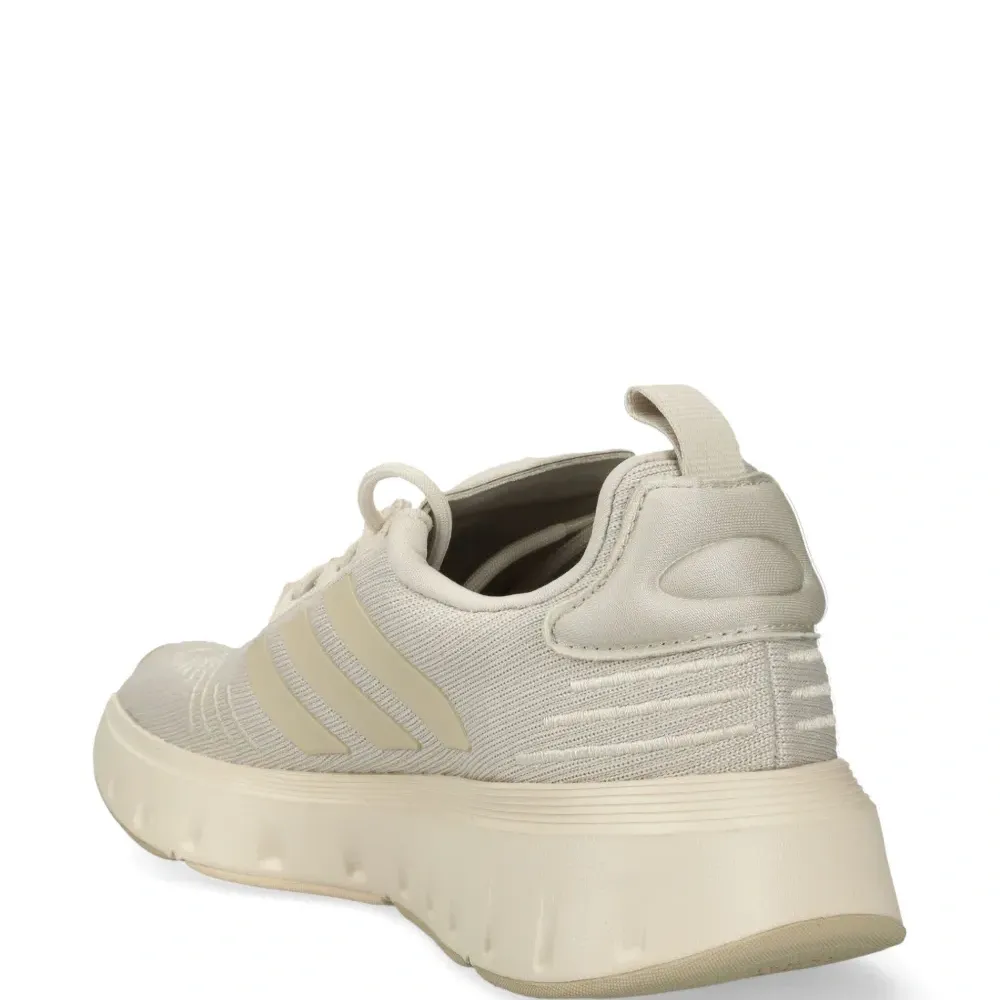 Кроссовки Swift Run