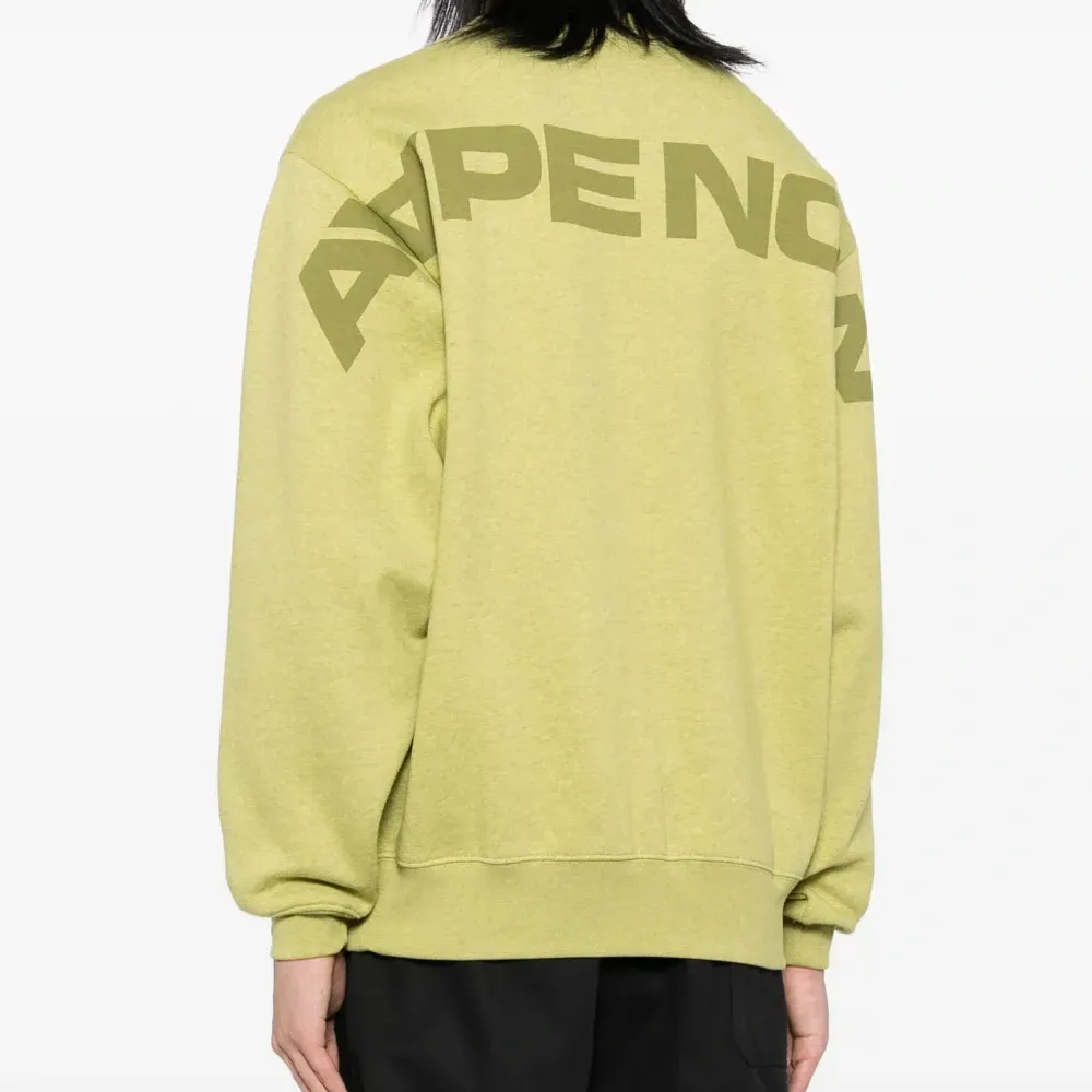 Толстовка с нашивкой-логотипом