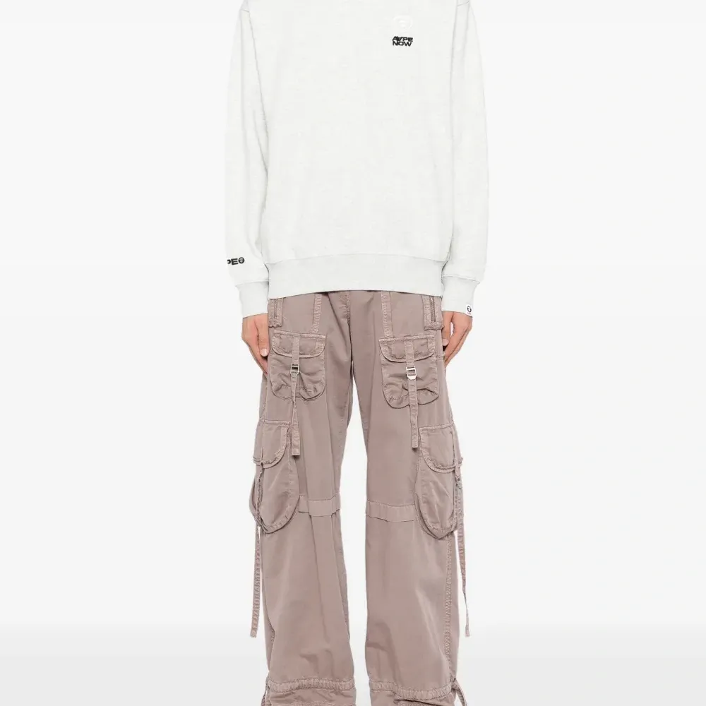 Толстовка с нашивкой-логотипом