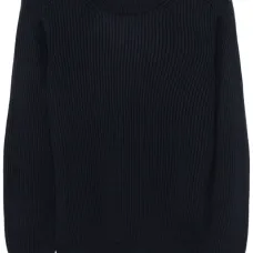 Свитер в рубчик