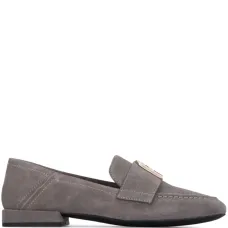 Лоферы с пряжкой