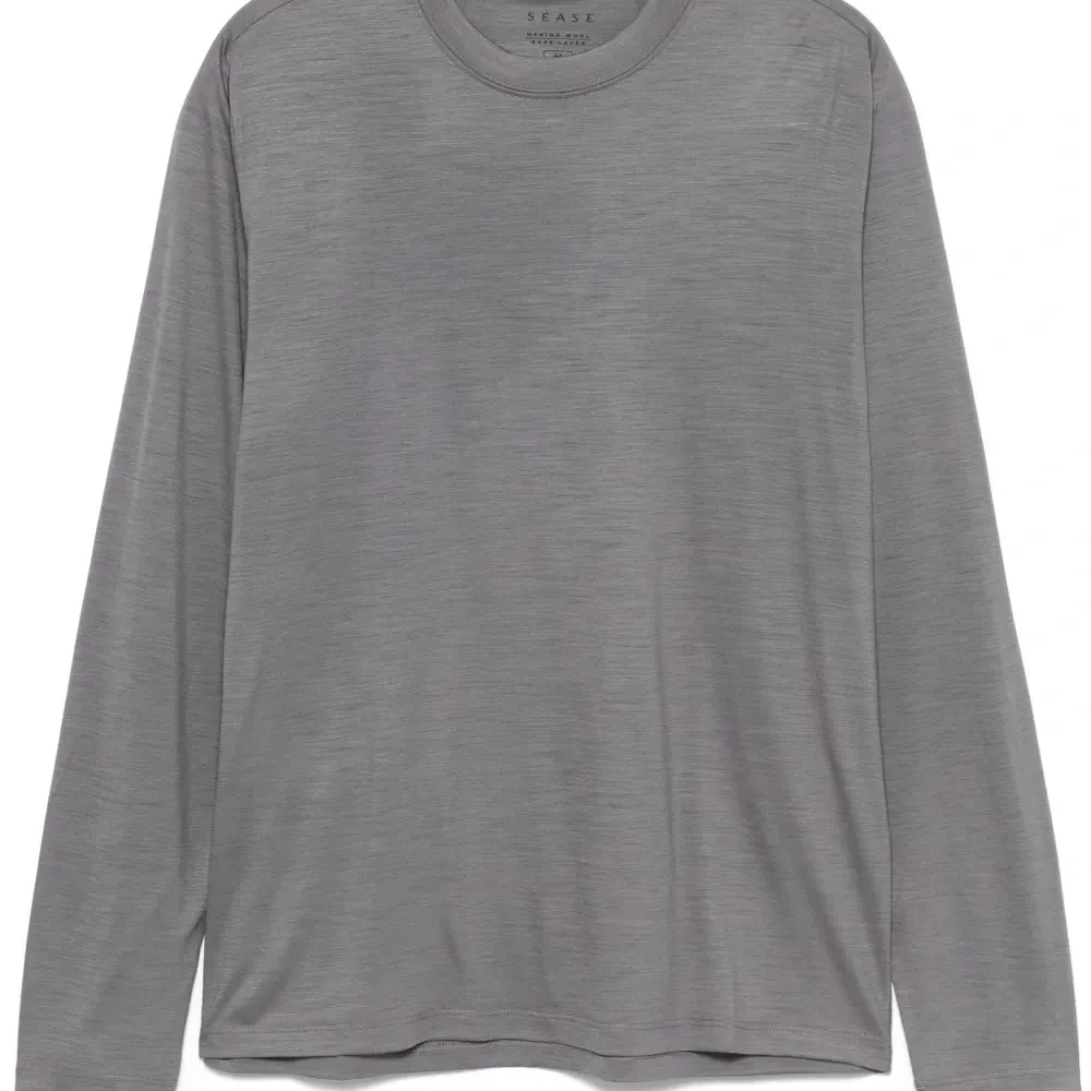 Футболка с круглым вырезом