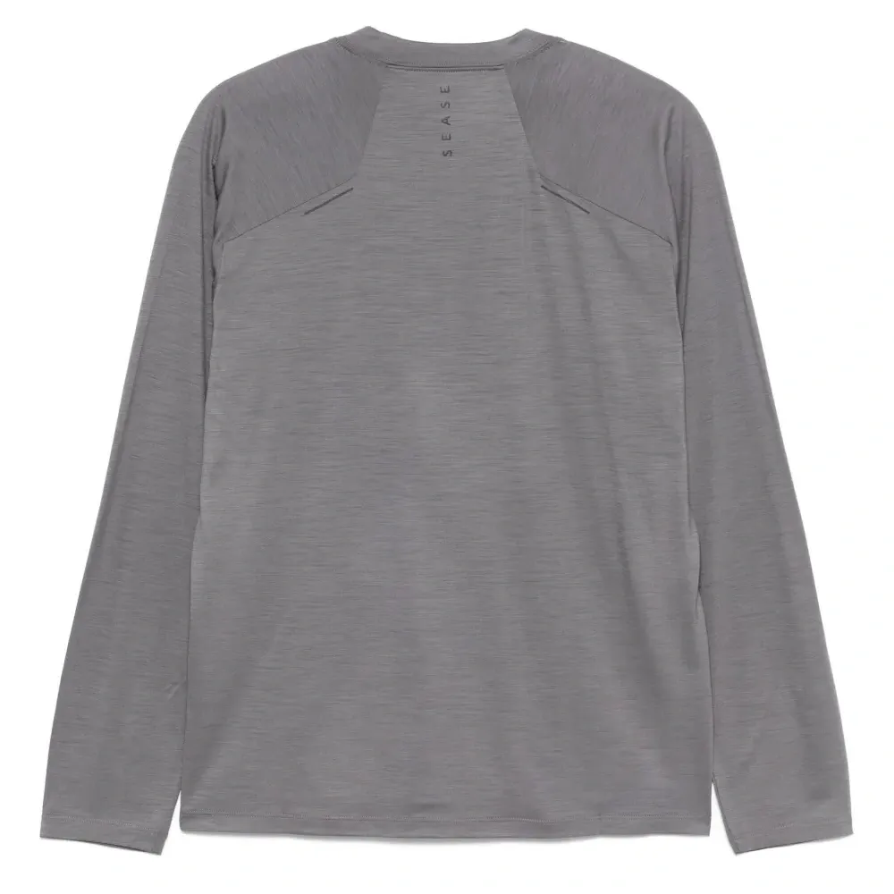 Футболка с круглым вырезом