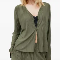 Плиссированный топ на пуговицах