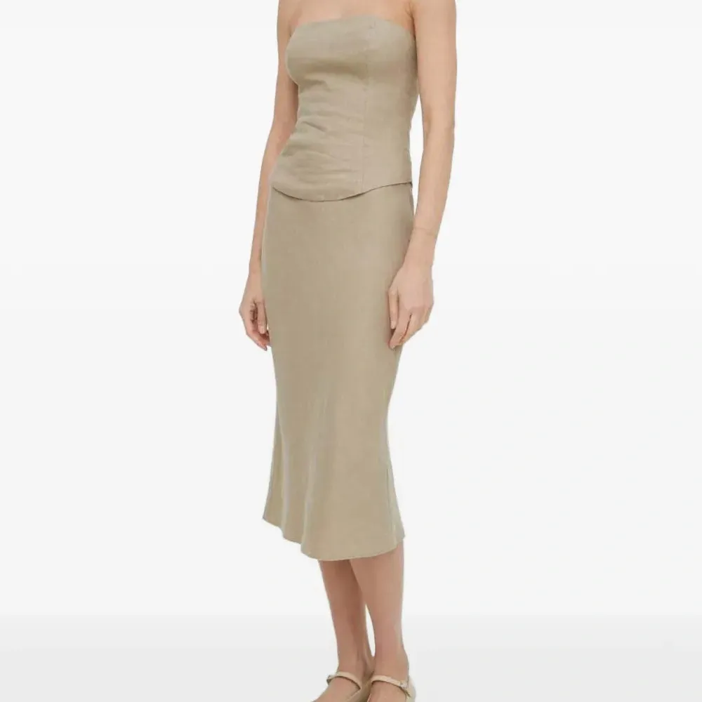 Бесшовный топ SAELYNN