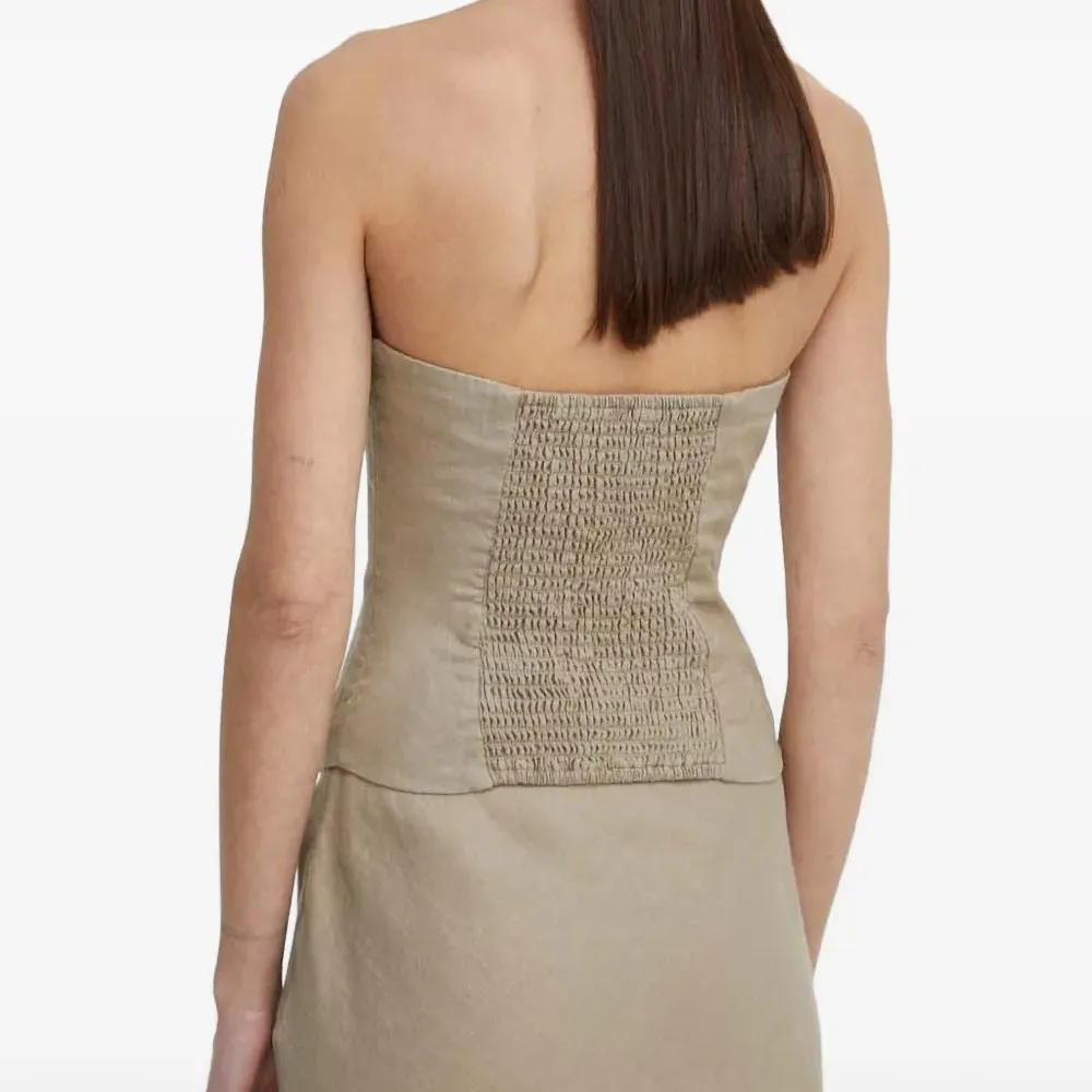 Бесшовный топ SAELYNN