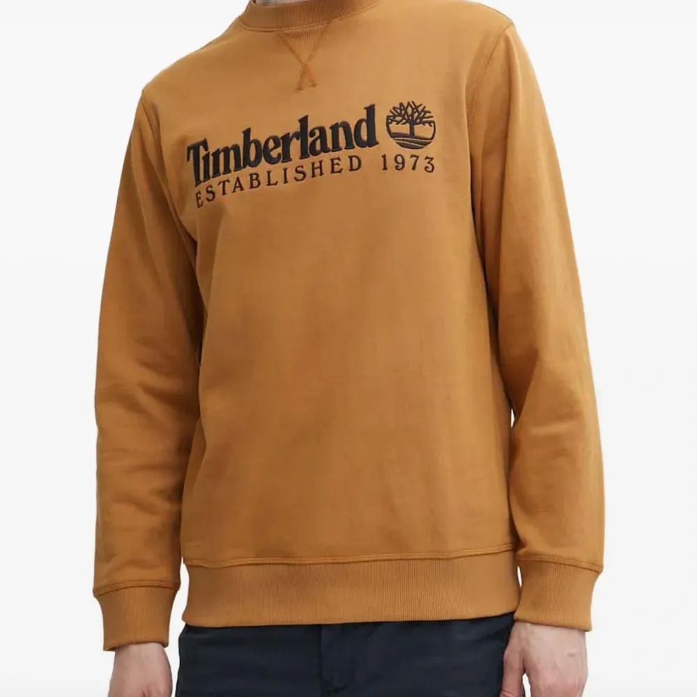 Толстовка с круглым вырезом