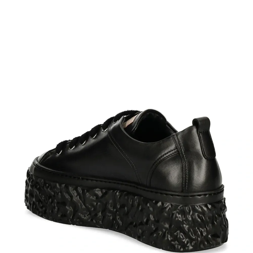 Кроссовки Magma