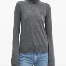 Свитер с воротником-стойкой и логотипом Свитер с воротником-стойкой и логотипом