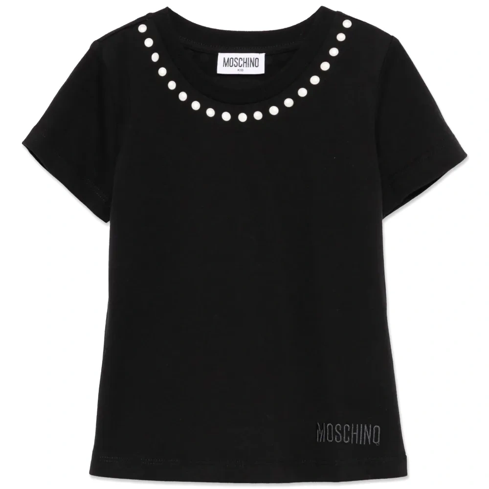 Футболка с вышитым логотипом