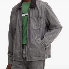 Куртка на молнии