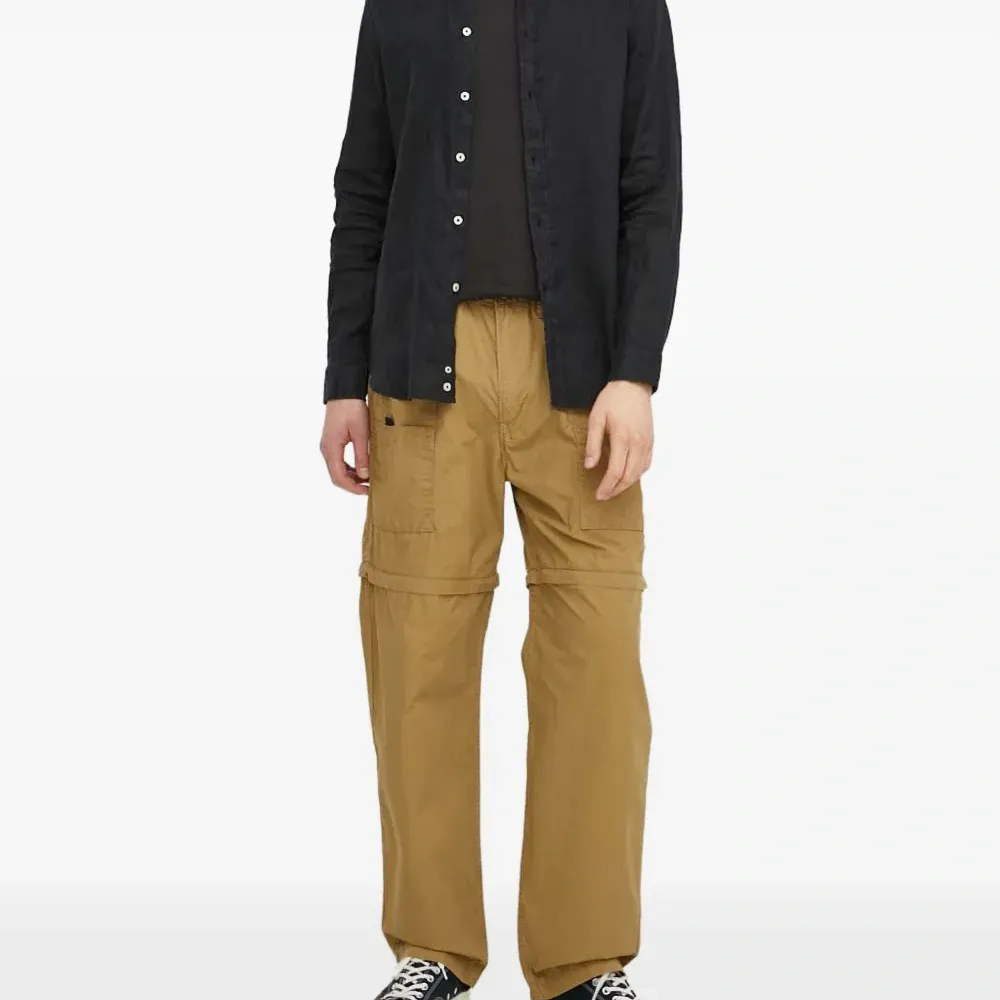 Брюки с карманами