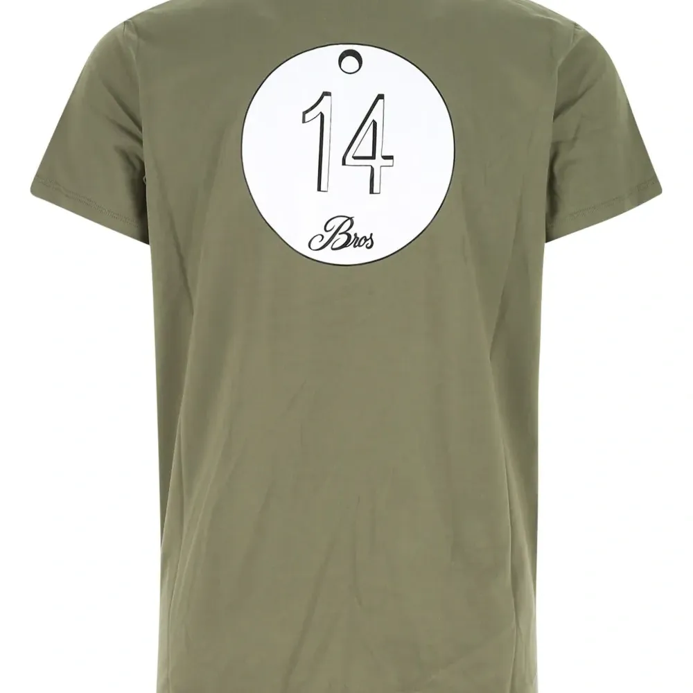 Футболка с логотипом