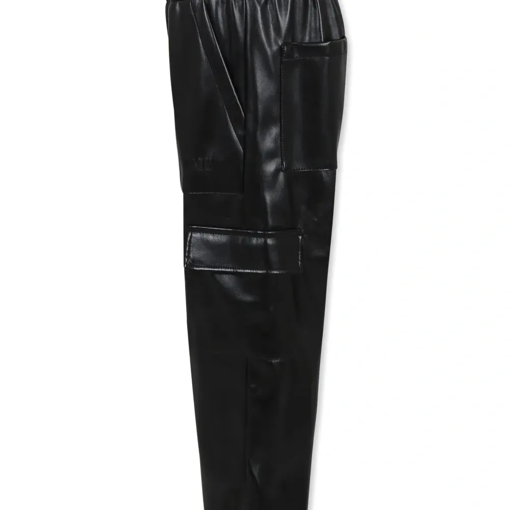 Брюки из искусственной кожи