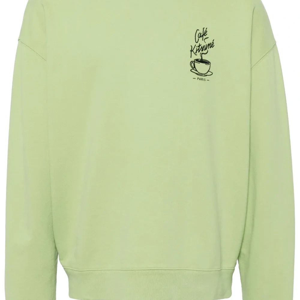 Толстовка с вышитым логотипом