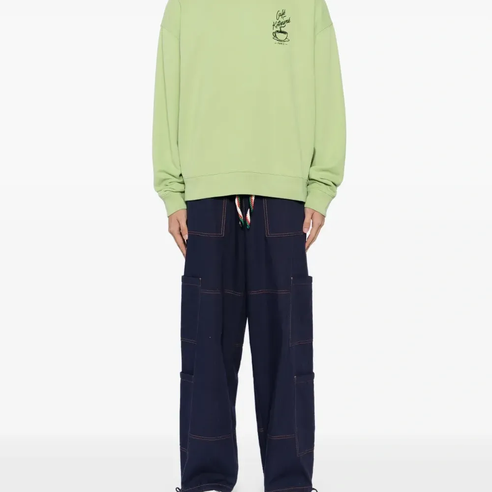 Толстовка с вышитым логотипом